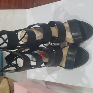 Black strappy heel